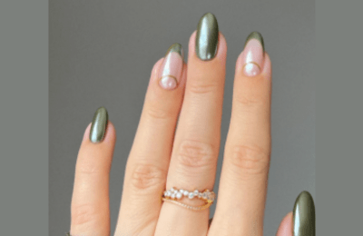 45+ Stunning Dark Green Nails to Rock This Fall and Winter 32 dark green nails