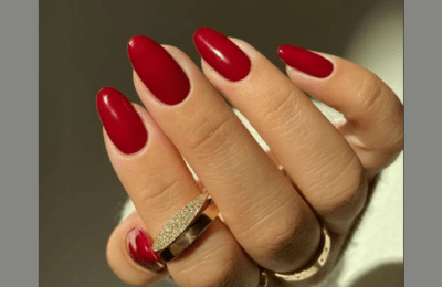 Apple Red nails with classy look