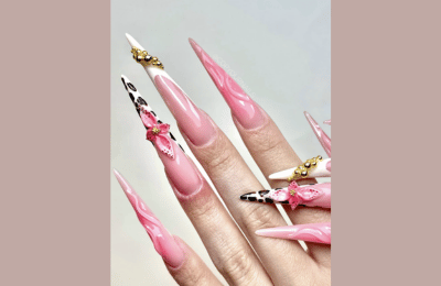Chic cowgirl sprin nail design in pink flowers