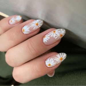 White daisy summer nails with floral art for garden vibes