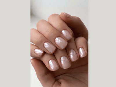 50 Stunning Short Spring Nail Designs Trending in 2025 20 White chrome nails for spring seasons