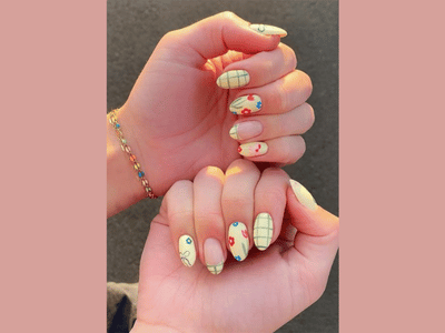 50 Stunning Short Spring Nail Designs Trending in 2025 29 Short spring nails with tiny flowers and green lines