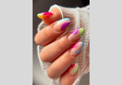 20 Swirl Nail Art: Lavender, Pink & Blue Nail Designs 7 Beautiful nails with multicolor swirl nail art