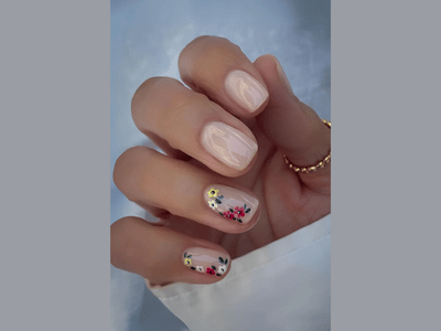 50 Stunning Short Spring Nail Designs Trending in 2025 10 spring nails ideas: neutrals with florals, elegant and feminine.