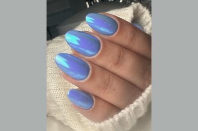 Blue nails with Ocean chrome accents