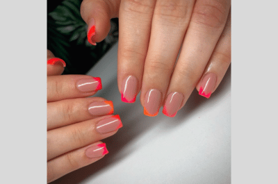 Classic French nails, French tip nails